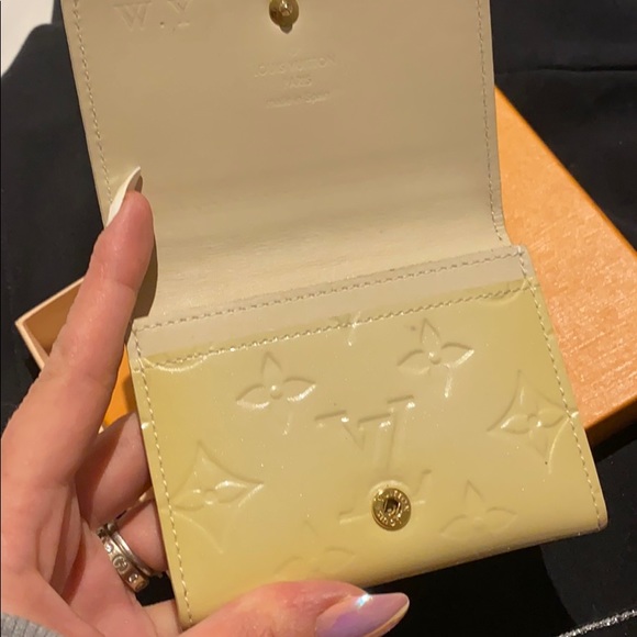 LV vernis card holder - Picture 5 of 8